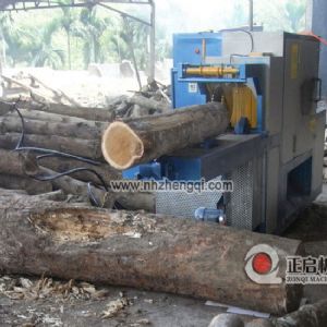 海南島鋸橡膠木25機(jī)加工現(xiàn)場